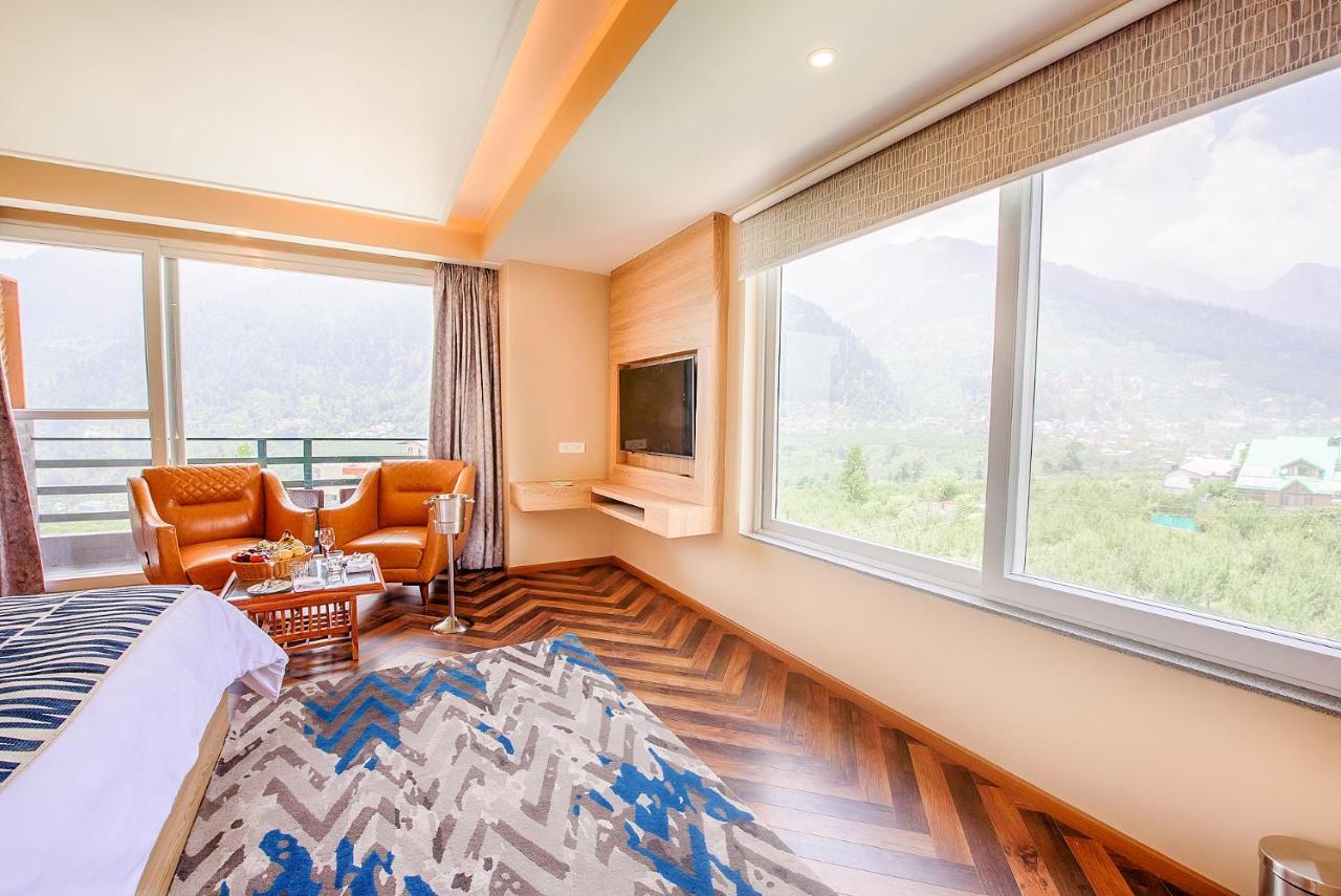Naturevilas Sarovar Portico - Centrally Heated Manāli Eksteriør billede
